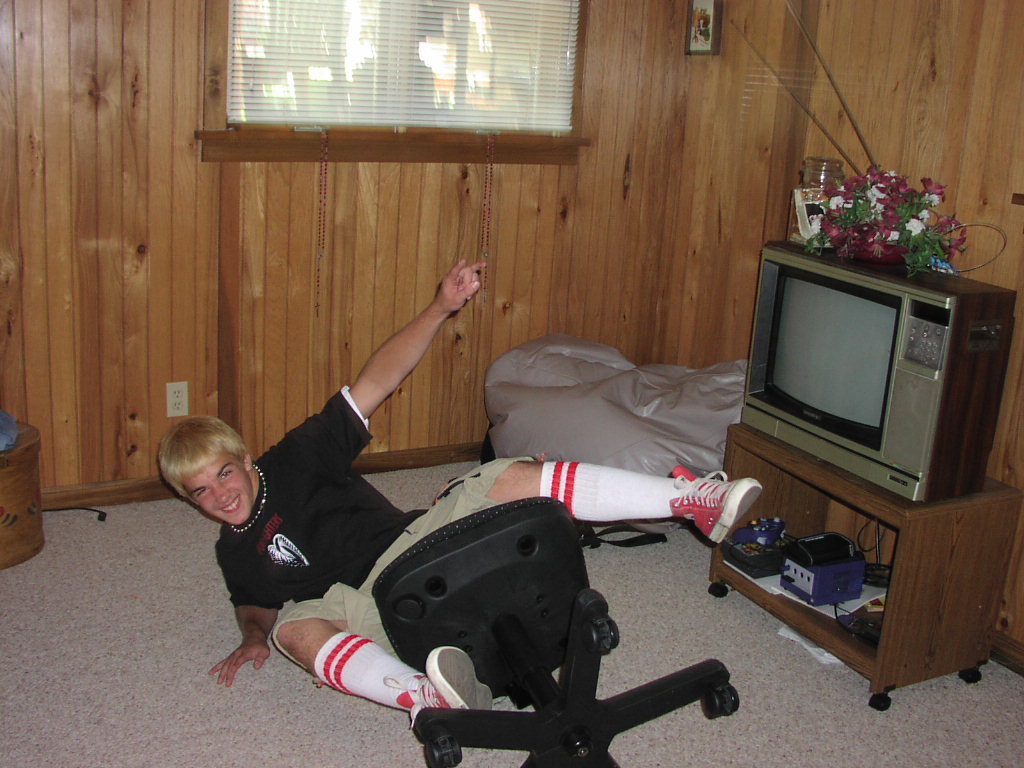 chrisfall1.jpg